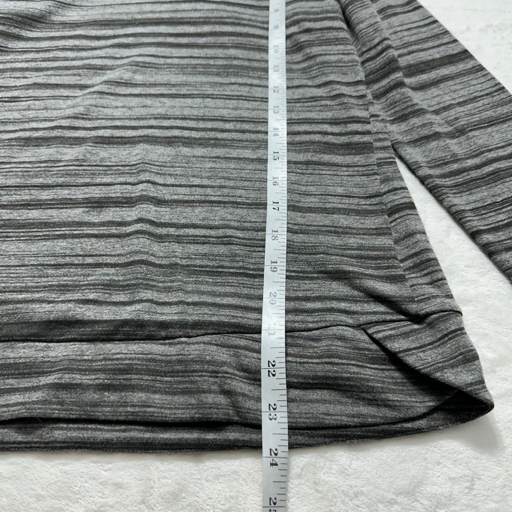Kuhl Piper Cowl Neck Pullover Striped Activewear Top Women's Size Small - Picture 3 of 10